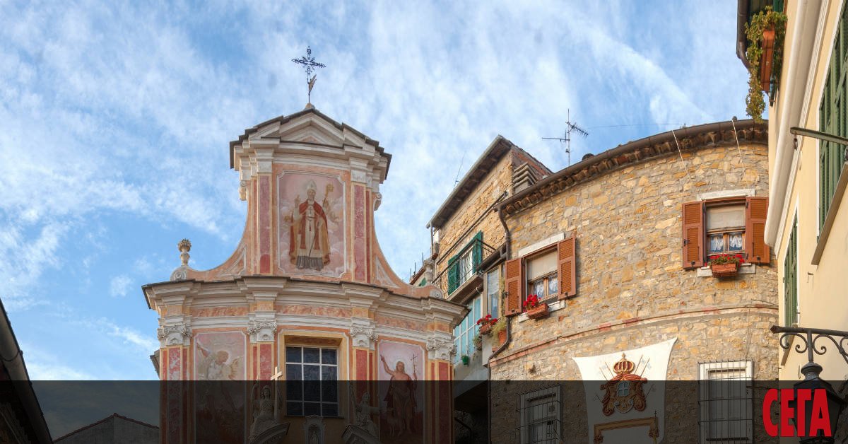 Себорга е разположена на върха на живописен хълм сред Лигурийските