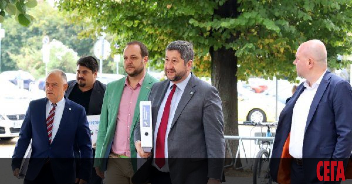 Възможно е ДБ да не предложи министри, а само да