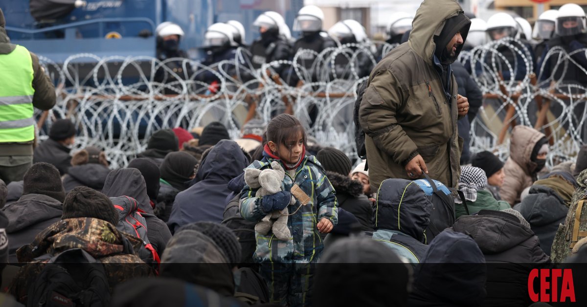 Насилие избухна на границата между Полша и Беларус във вторник,