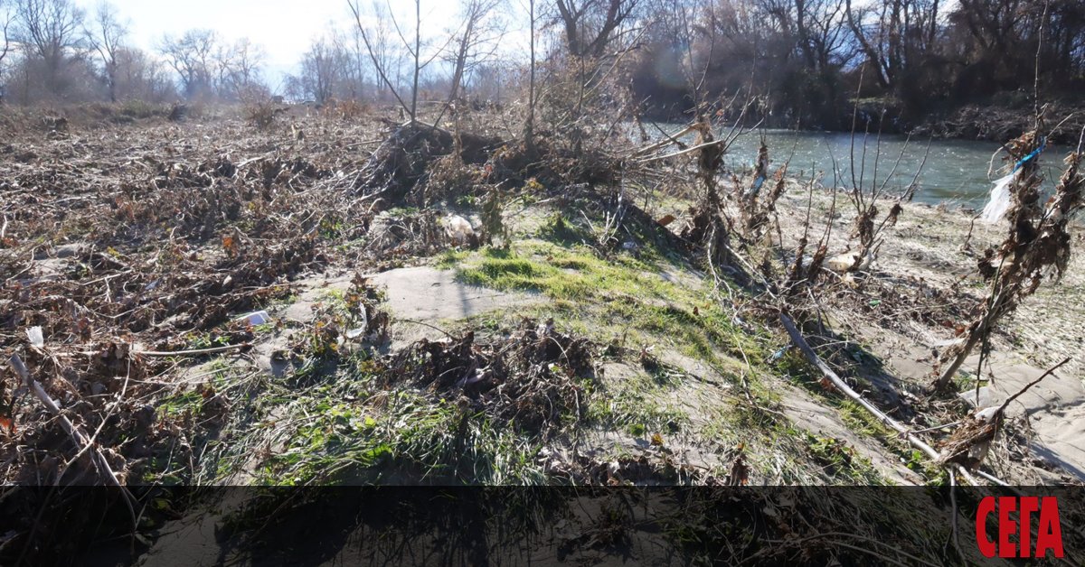 Ремонтираните диги през последните 2 години са без акт 16.