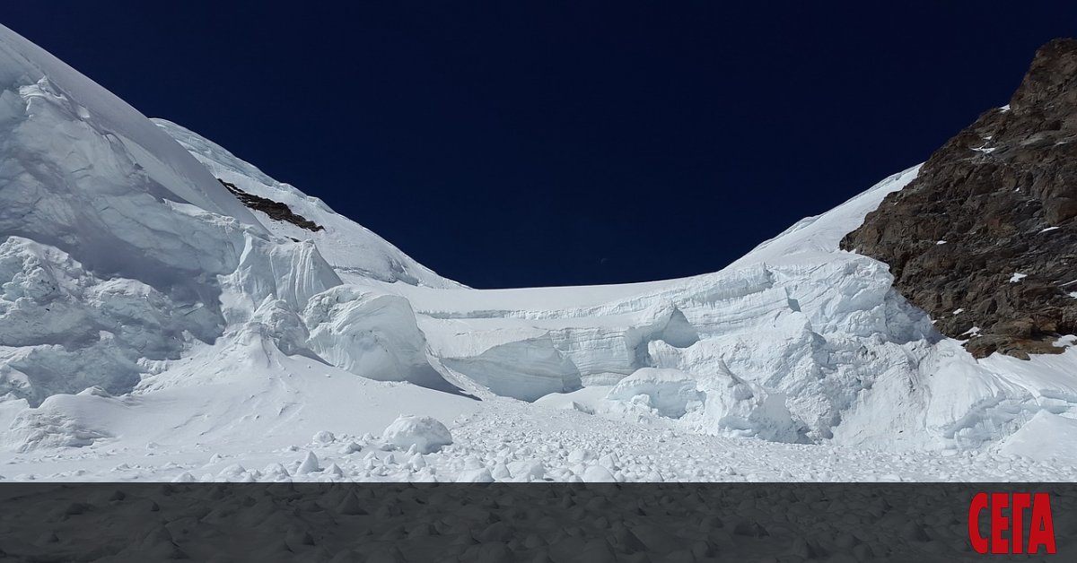 Група скиори са били затрупани от лавина в Мальовишкия дял
