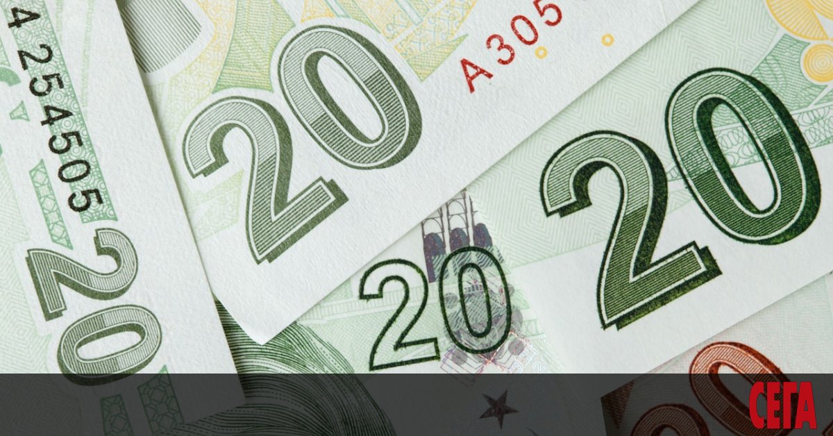 Турската лира се повиши във вторник до 12,21 спрямо долара,