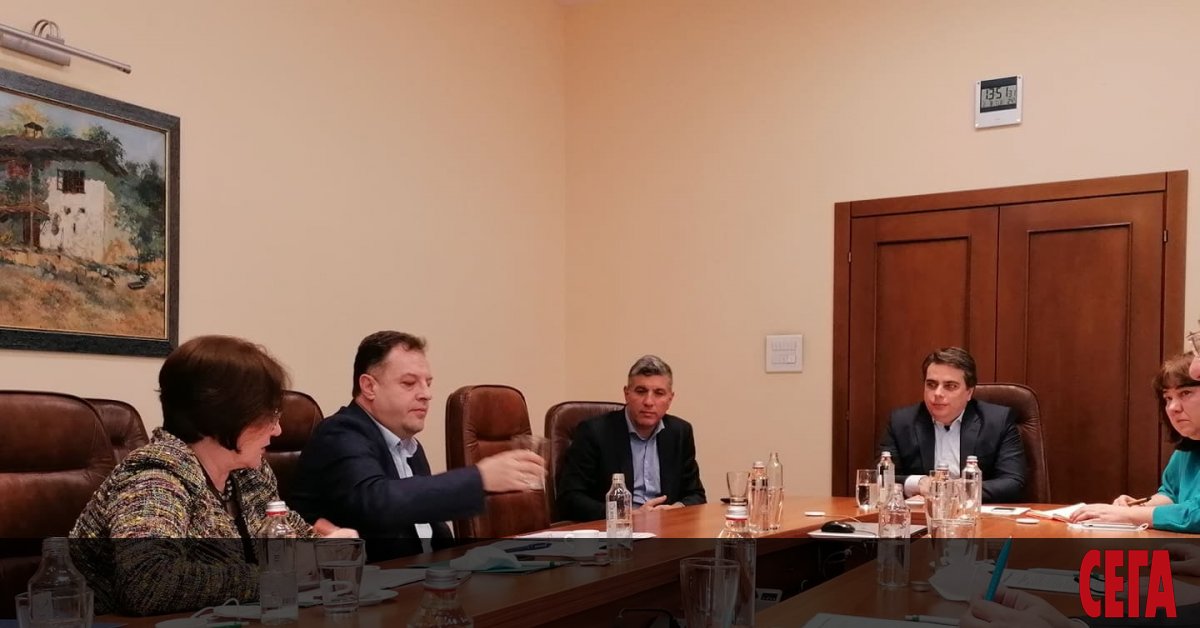 Ръководството на сдружението на общините (НСОРБ) се срещна днес с