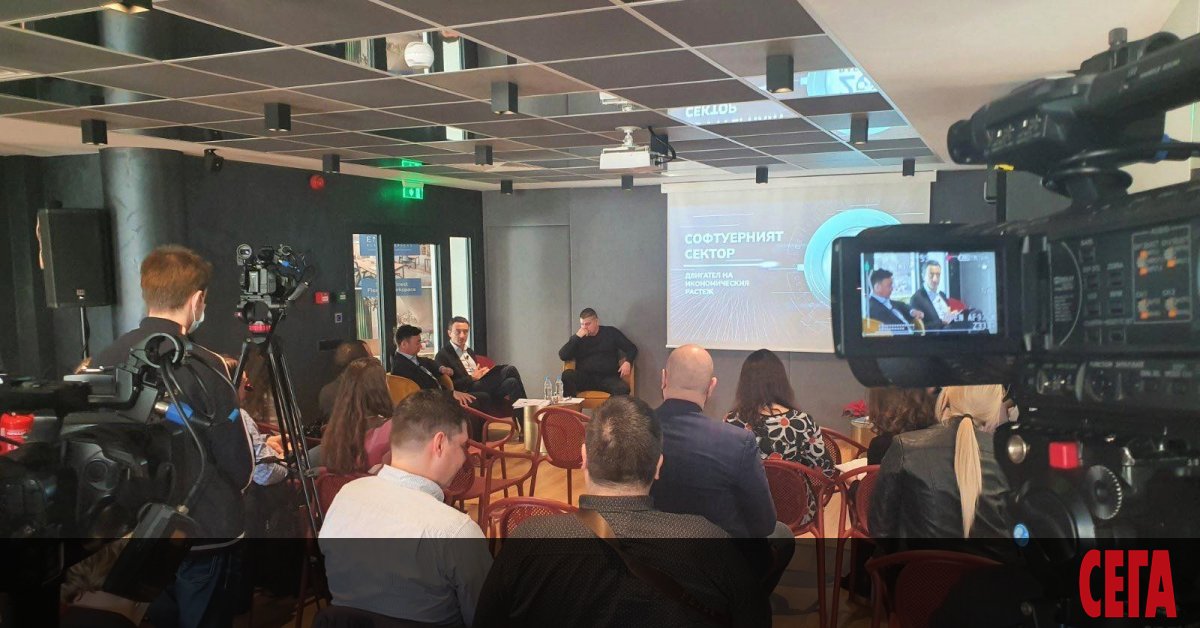 Три големи IT компании са проявили интерес да преместят свои