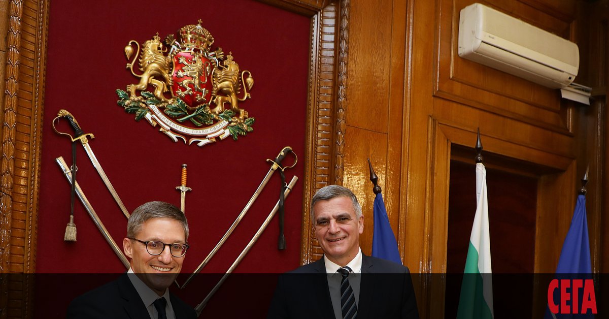 Дерек Шолей – съветник на Държавния департамент на Съединените щати,