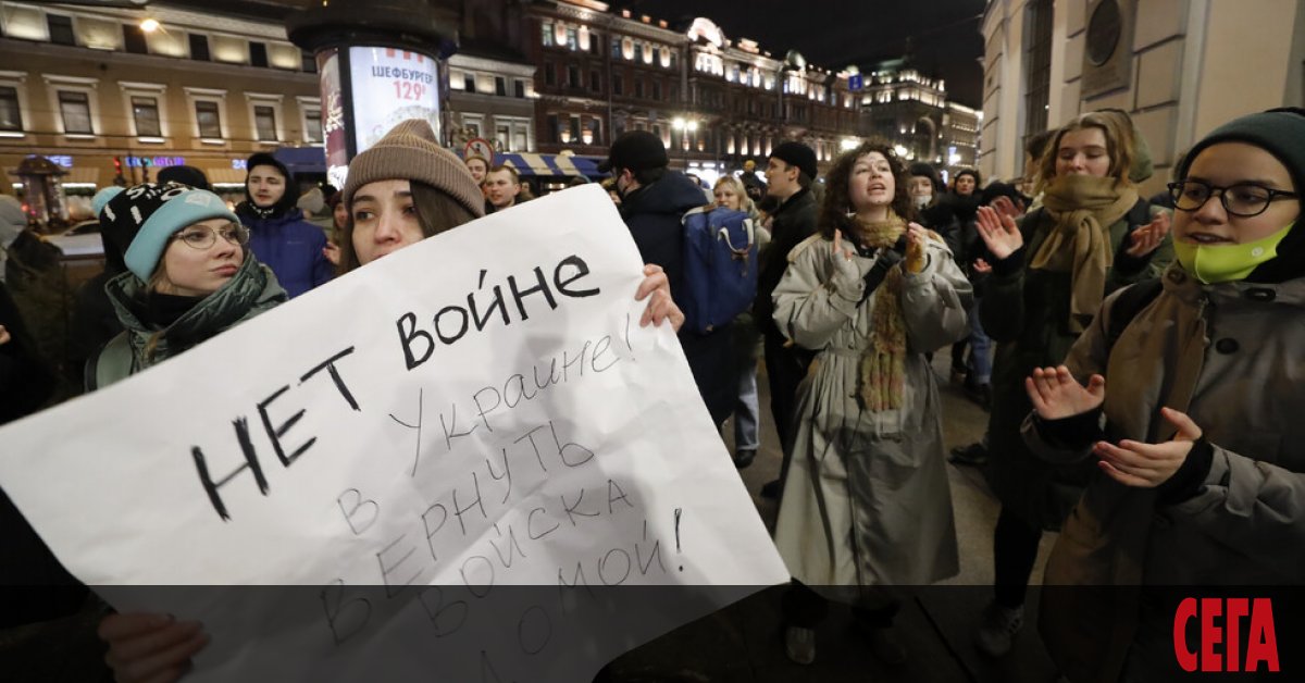 Над 1705 в 53 града са арестуваните снощи на антивоенните