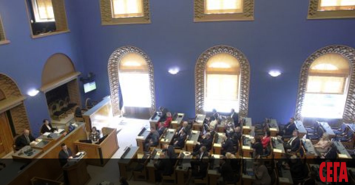 Парламентът на Естония  призова държавите-членки на ООН да предприемат незабавни