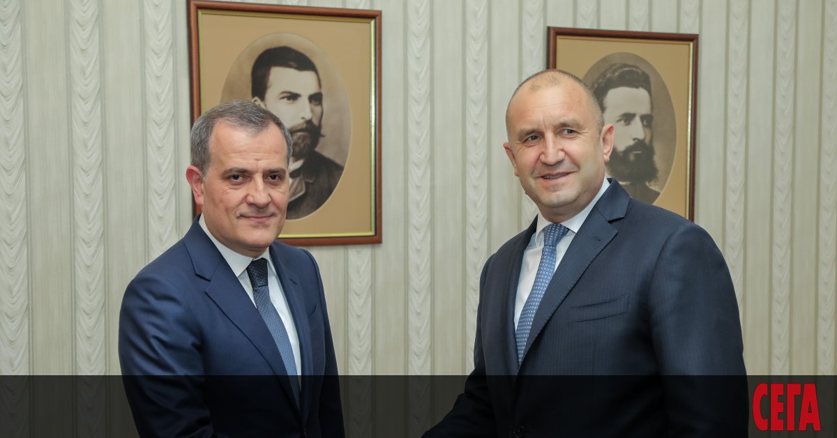 Среща с президента Румен Радев проведе външният министър на Азербайджан