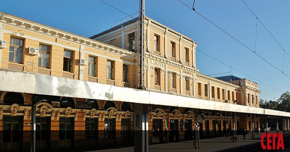 Договорът за концесията на жп гарата в Пловдив, подписан през