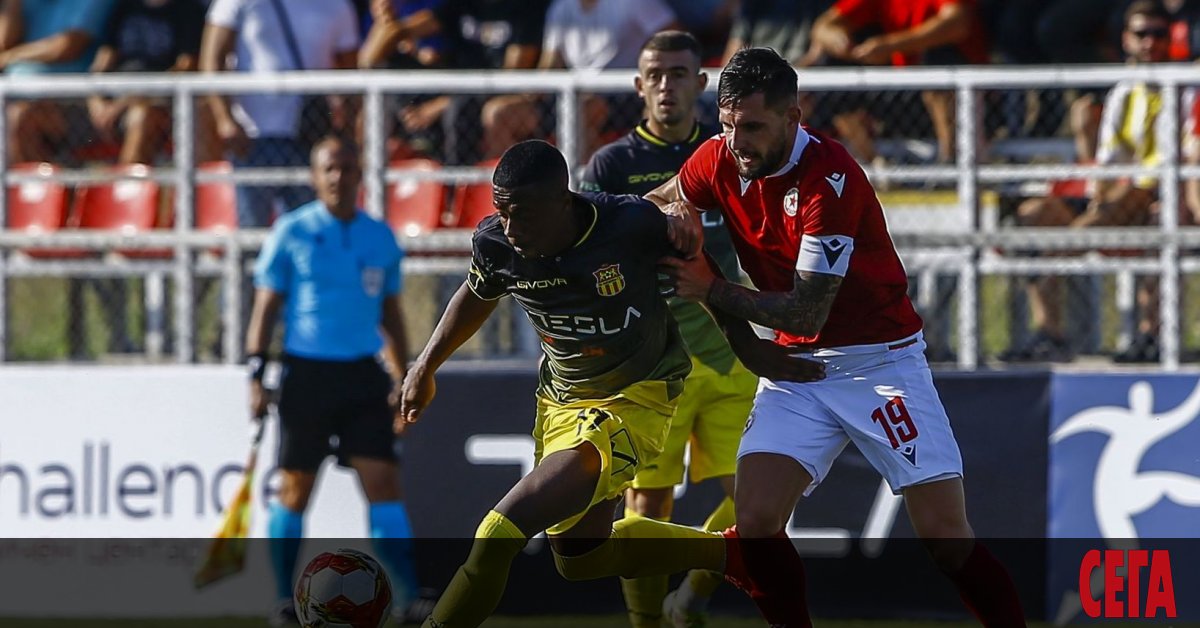 ЦСКА-София не започна по добър начин участието си в турнира