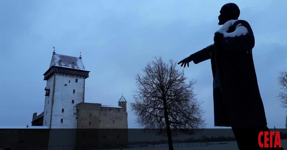 Правителството на Естония е решило да премахне всички съветски паметници