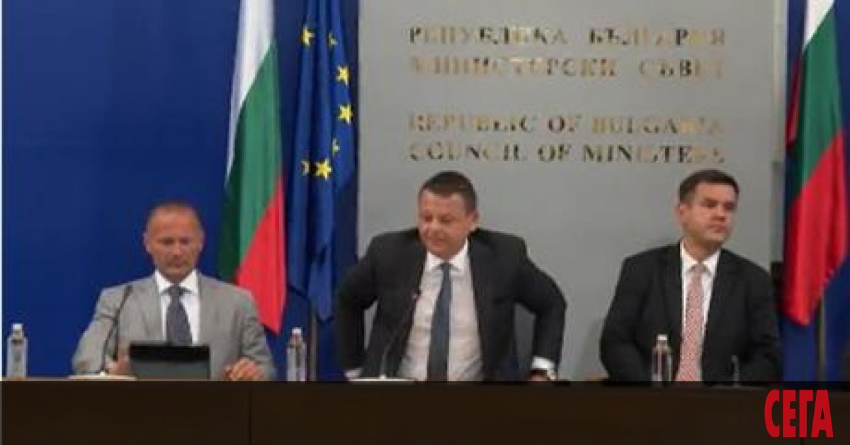 Служебният кабинет води България към огромни рискове, свързани с газовите