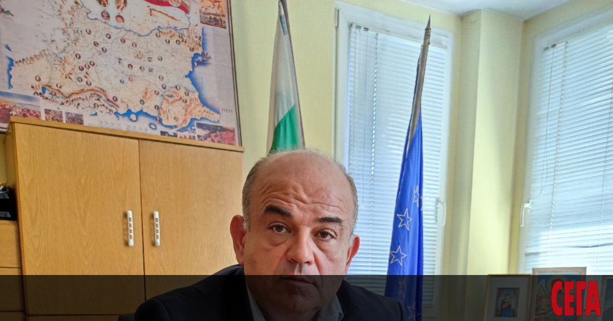 - Г-н Иванов, коя от храните в момента отчита най-голямо