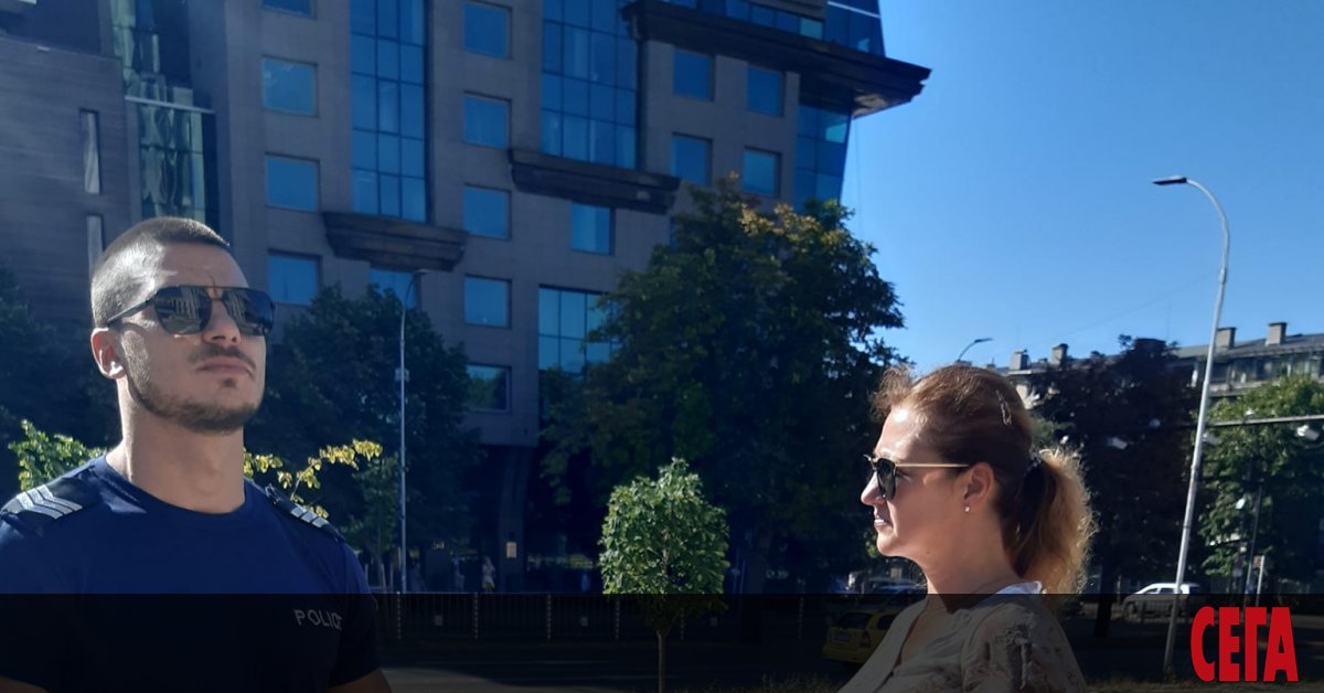 Пълен абсурд се разиграва във Варна. Вместо да почисти града,