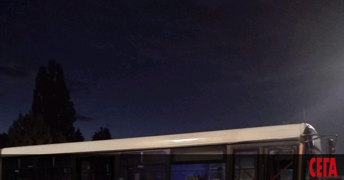 Автобус на градския транспорт катастрофира на столичния булевард “Цариградско шосе.