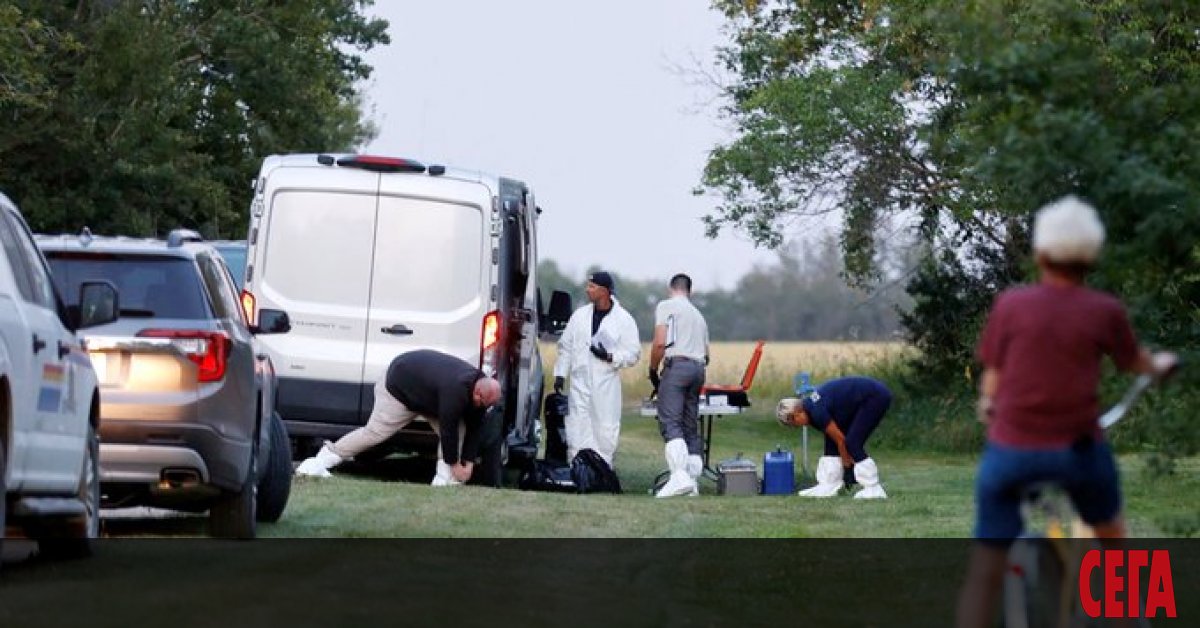 Най-малко 10 души са убити, а други 15 са ранени