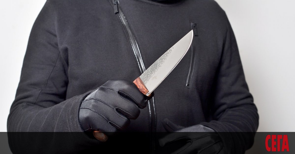 16-годишен ученик е бил нападнат и намушкан с нож в