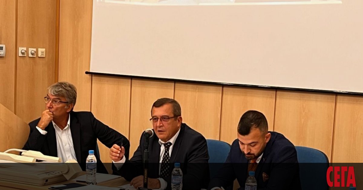 , предложена от бившия служебен министър акад. Николай Денков, засега се