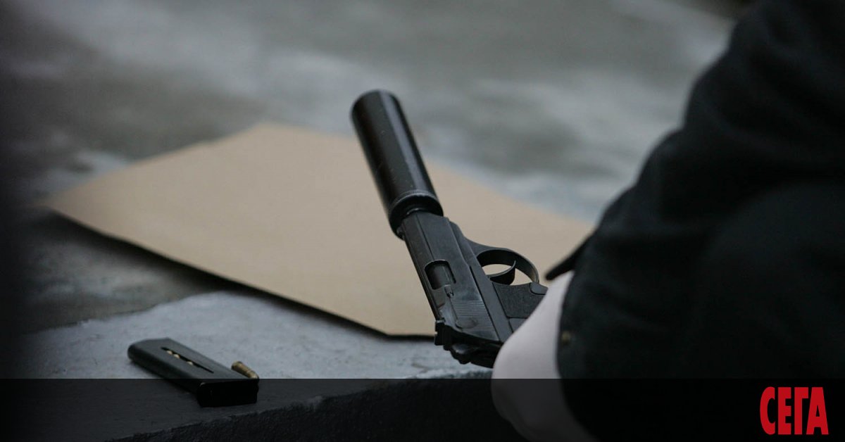 Най-малко 31 души са убити при масова стрелба в детска