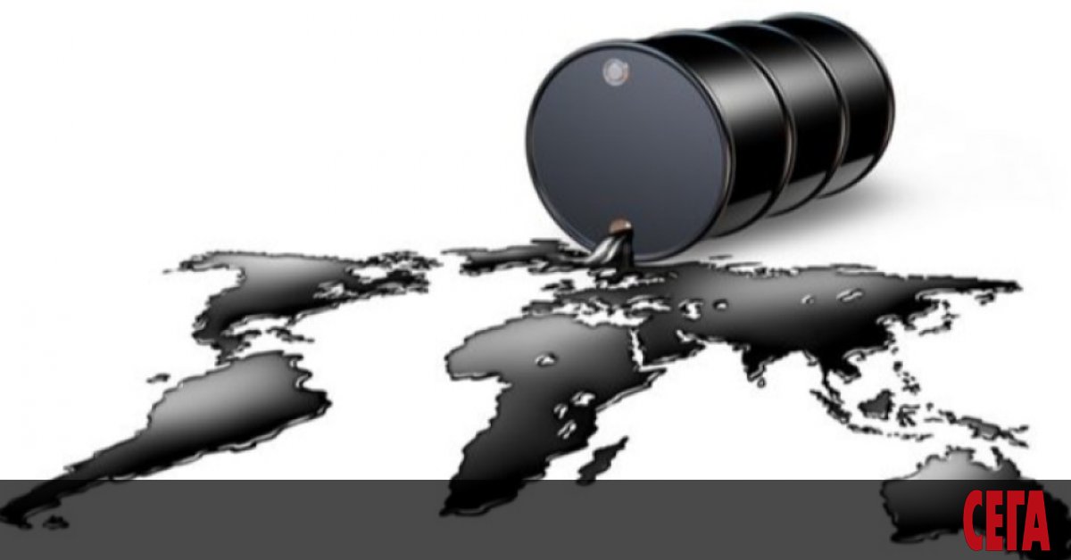 Страните от ОПЕК+ решиха да спрат падането на цените на