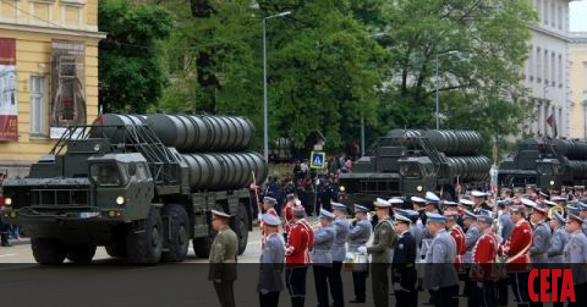 Украйна е поискала отново тежко оръжие от България чрез посланика