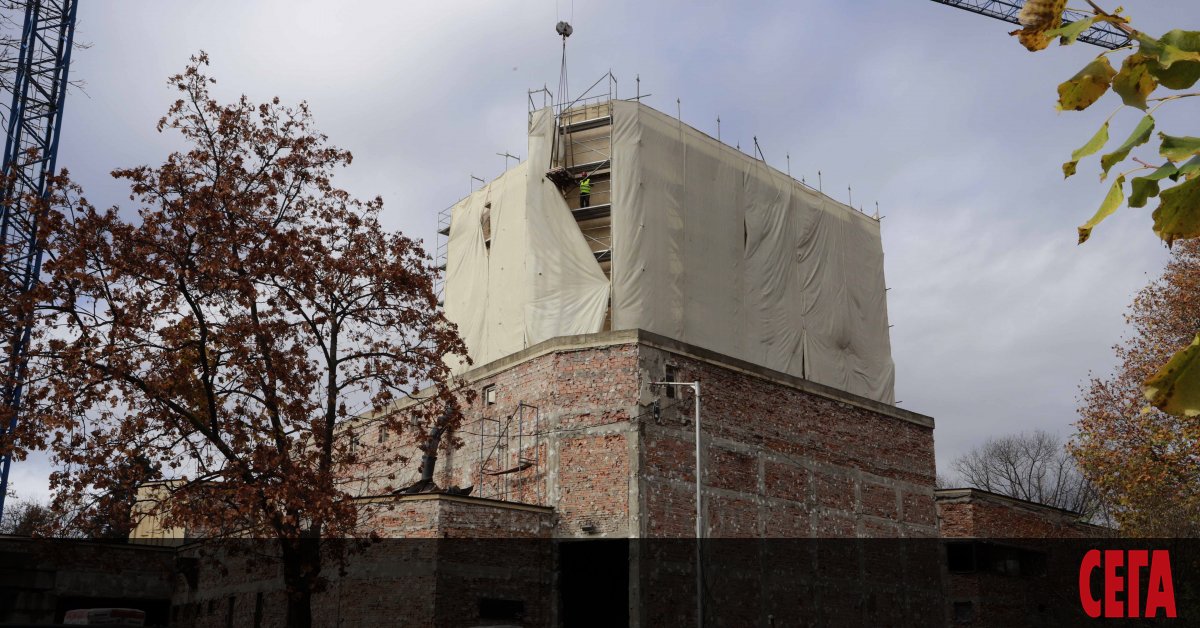 Един от епичните столични ремонти - на общинския театър София,