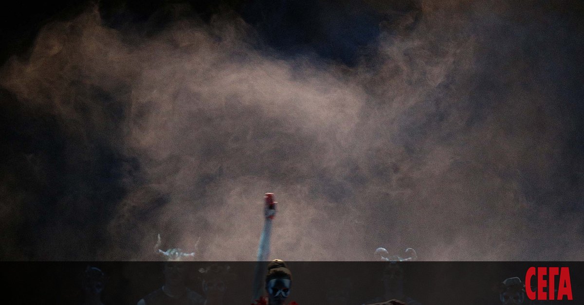 Балет Арабеск по традиция е подготвил празничн програма на сцената