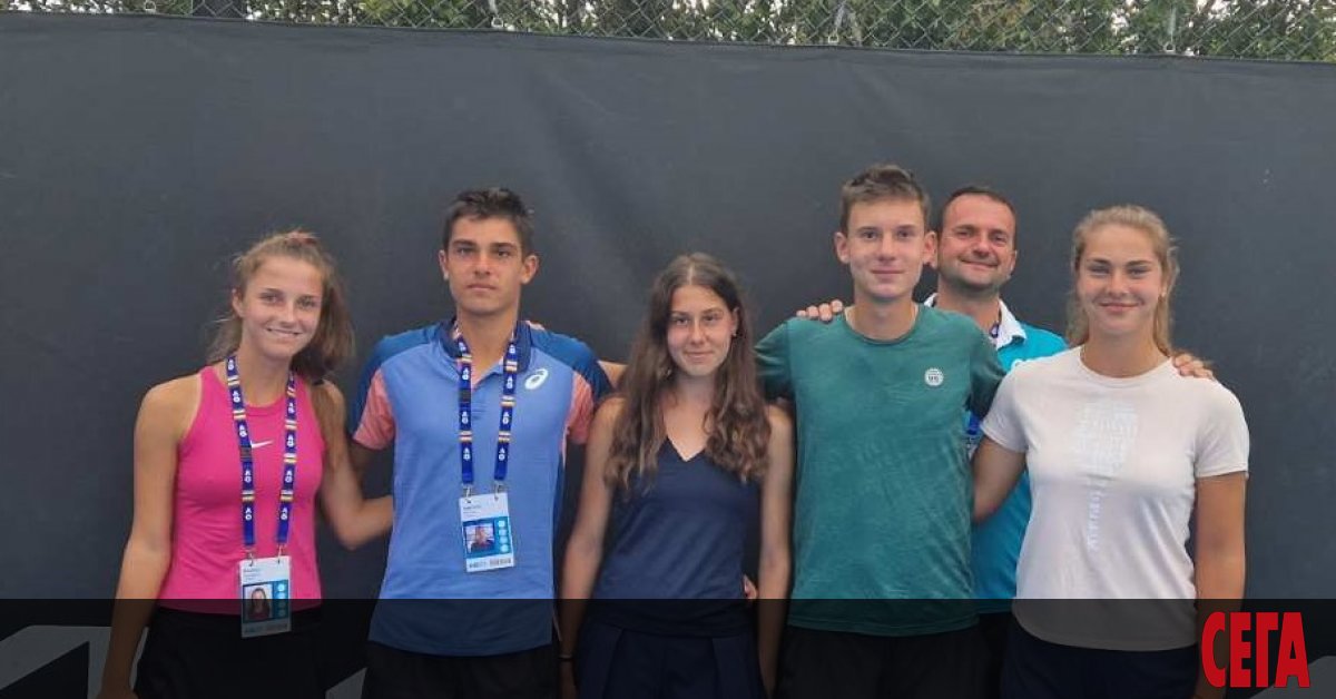 Общо трима български тенис таланти се класираха за 1/8-финалите в