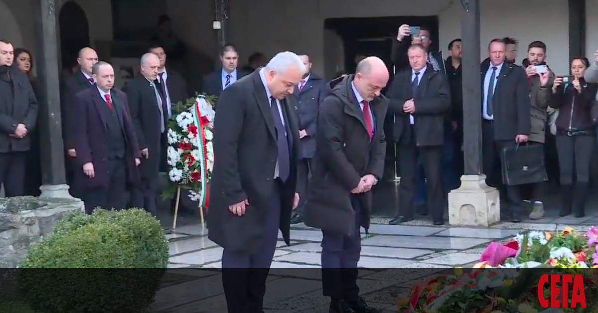Снимка: Българската делегация почете паметта на Гоце Делчев в Скопие