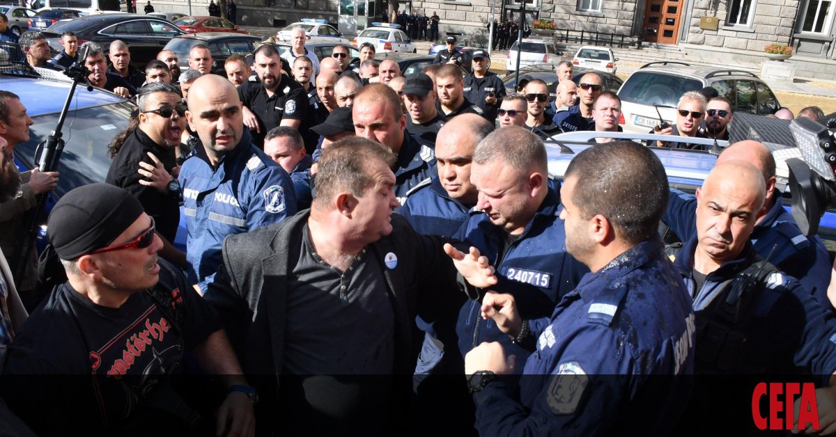 Photo of Le tribunal a déclaré que l'arrestation du dirigeant du BOEC était un acte arbitraire de la police.