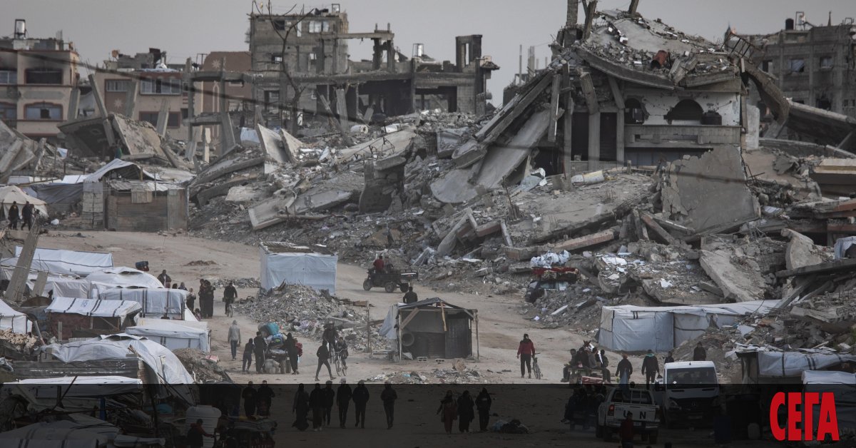 Българинът, който е , се казва Марин Маринов (52 г.).