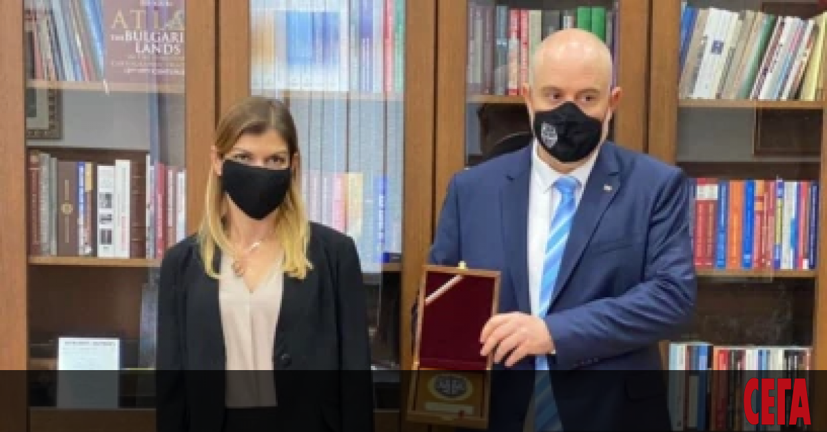 Предишният главен прокурор Иван Гешев и бившият районен прокурор на