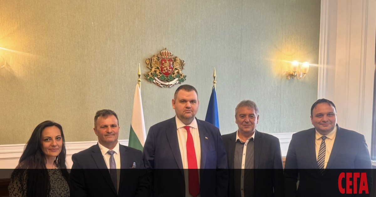 От ДПС-НН се похвалиха, че лидерът им Делян Пеевски е