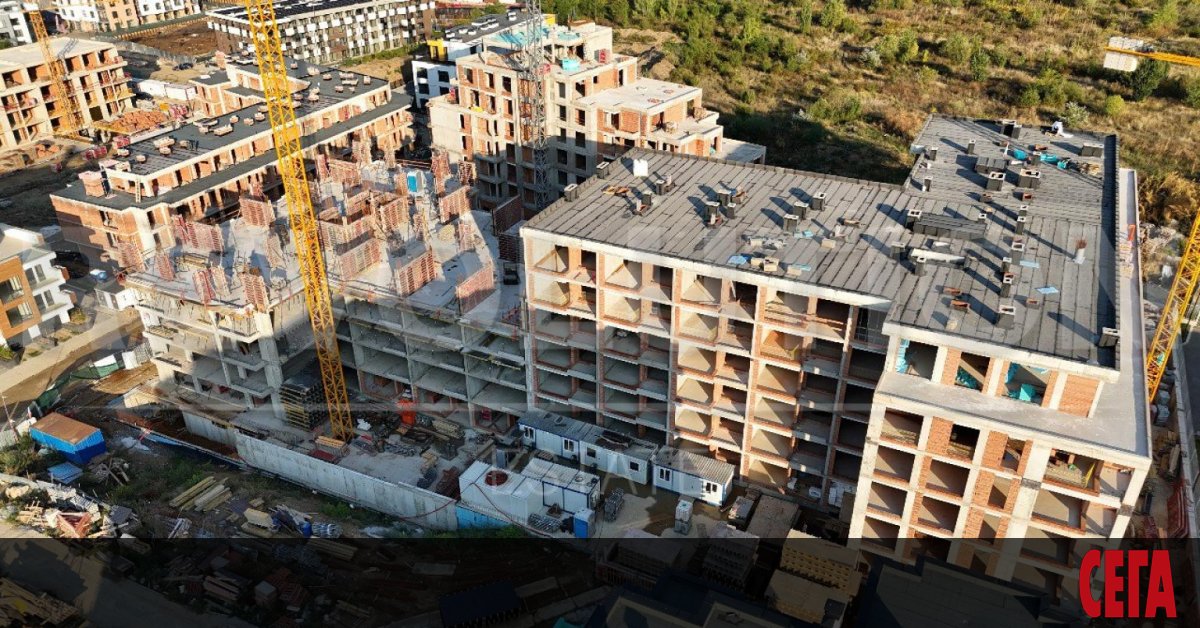 Забавяне на сделките с имоти в страната се наблюдава през