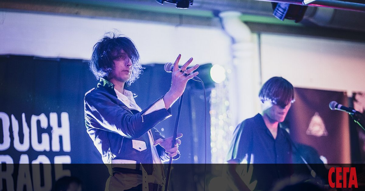 Една от най-интересните английски инди рок групи в последните 20-ина