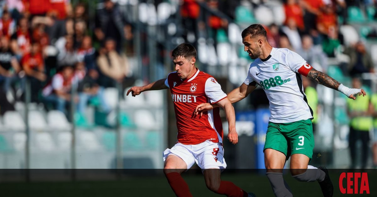 ЦСКА победи с 2:1 Берое и на практика си осигури