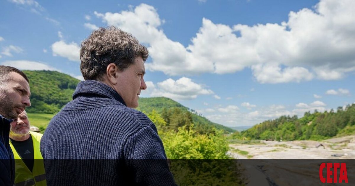 Президентът на Румъния Никушор Дан посети днес едни от най-засегнатите