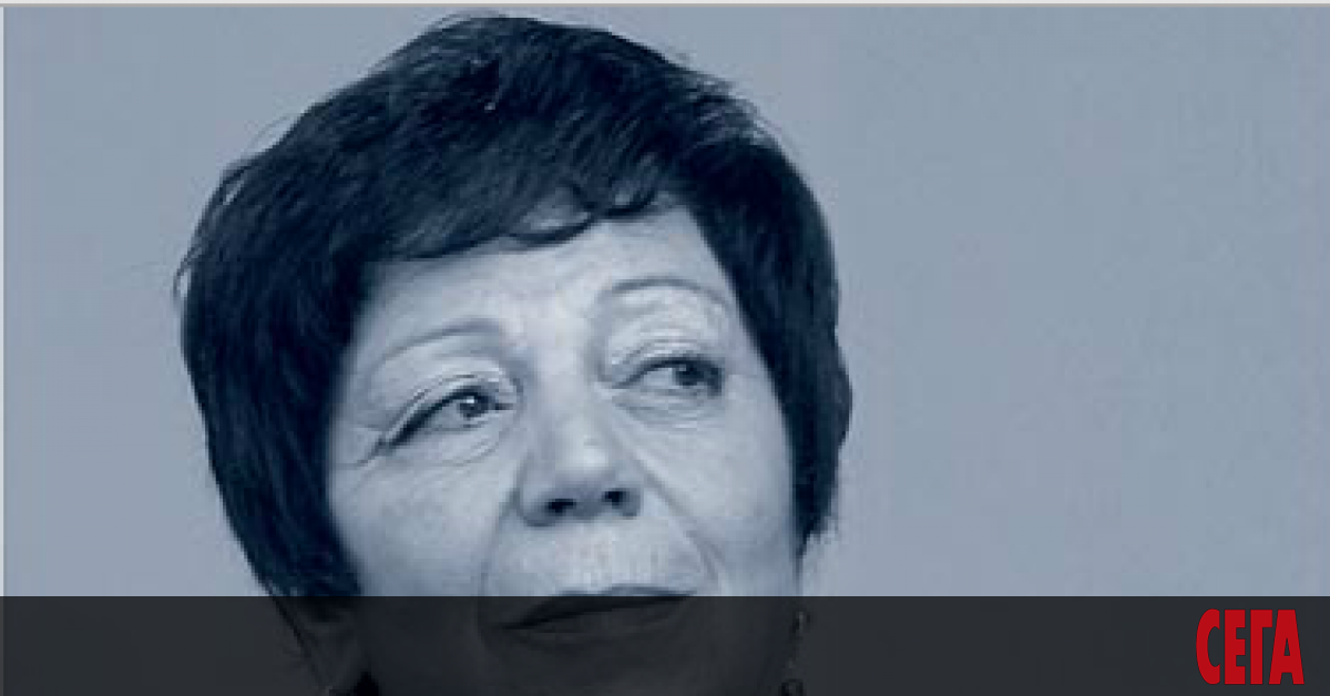 На 80 години в дома си в Пловдив издъхна поетесата,