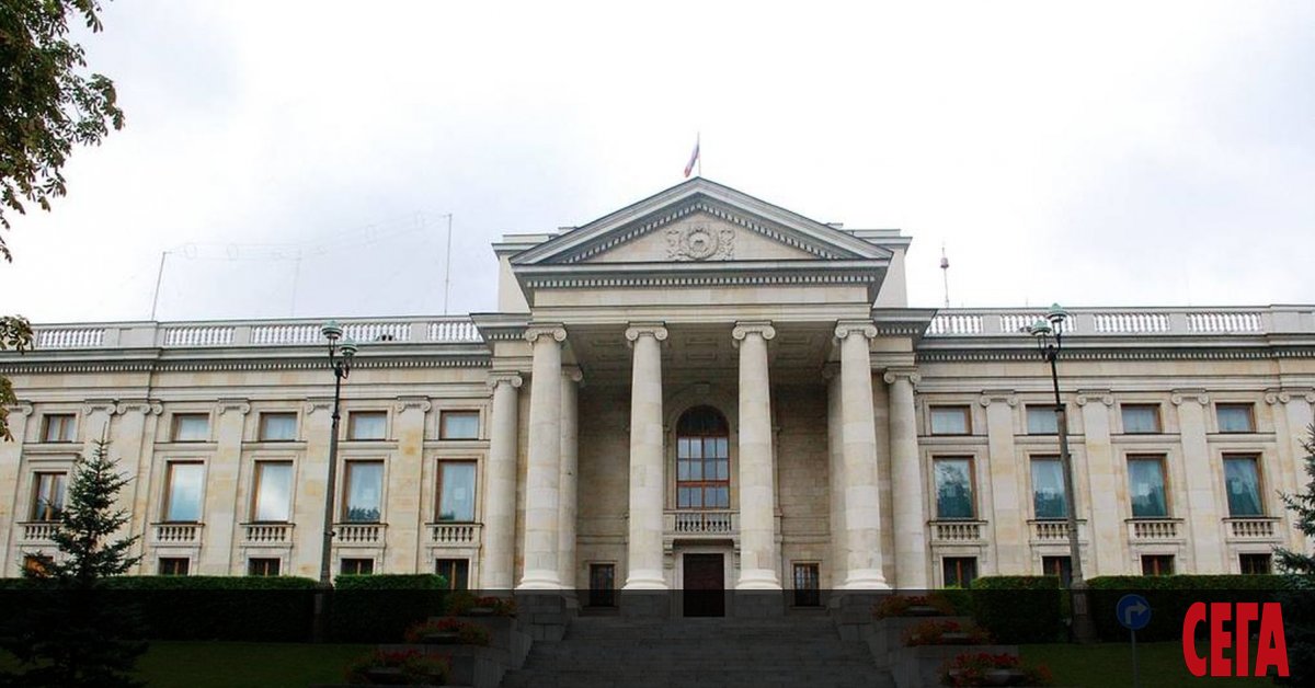 ポーランド政府はロシア大使館のワルシャワへの移転を要請した