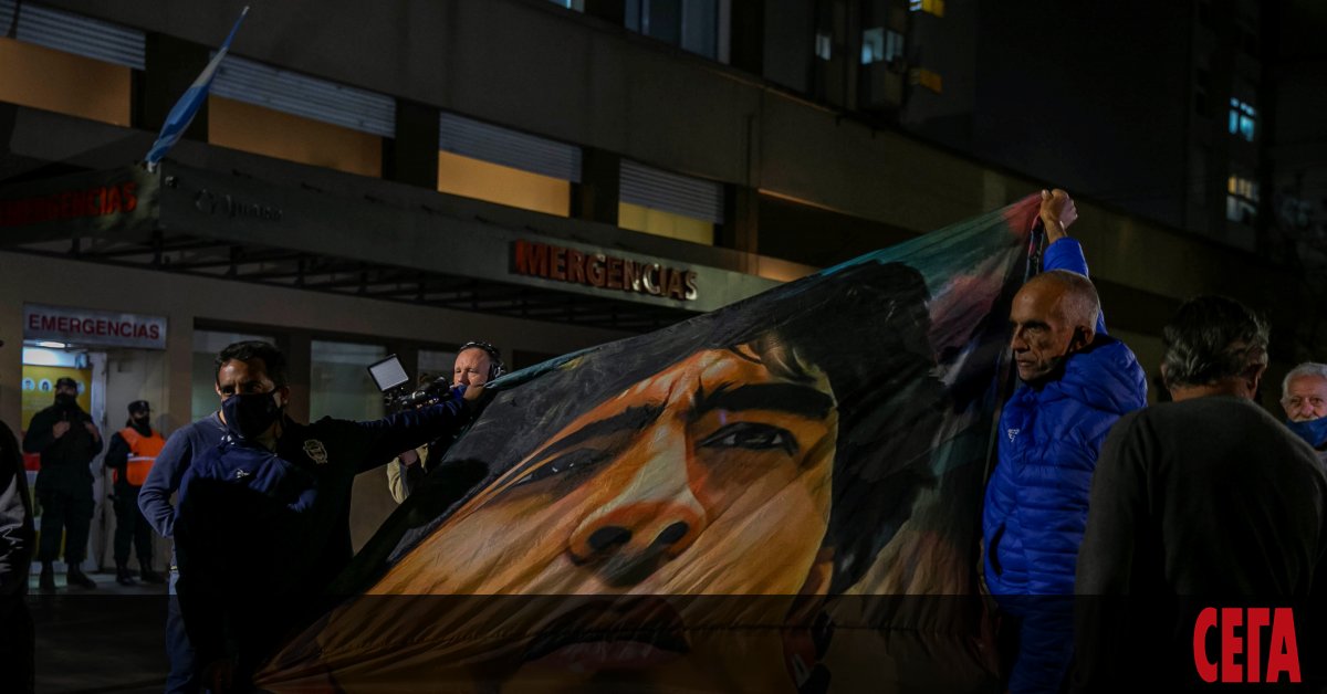 Диего Марадона беше приет в болница в аржентинския град Ла