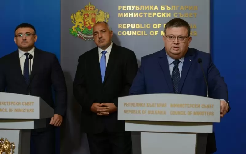 Управляващите много харесват доклада на ЕК. Но това е пирова победа.