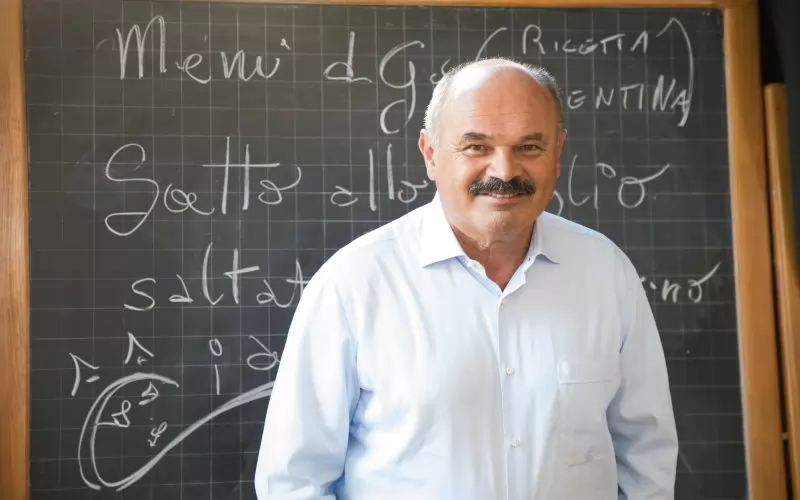 Оскар Фаринети е един от най-успешните бизнесмени на нашия век, създател на Eataly, първият мегамаркет, посветен на висококачествената италианска храна