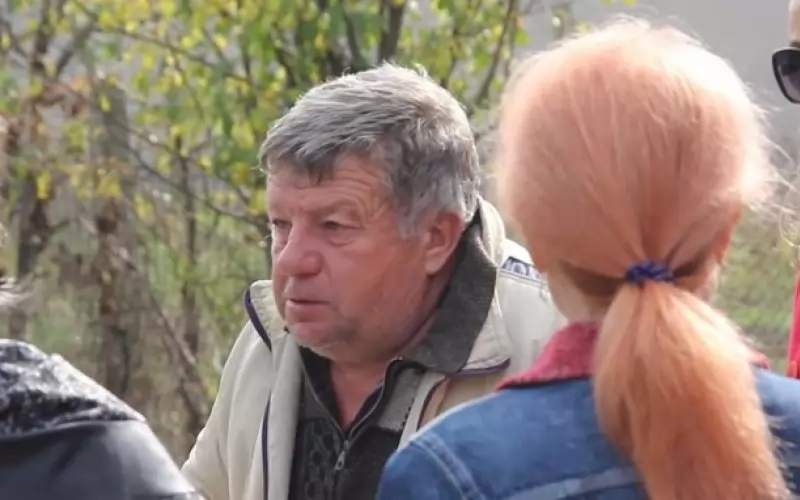 Сгреших, трябваше да повикам личния лекар, която е добра специалистка. Надявах се на "Бърза помощ". Не исках да ангажирам съседи с коли, казва дядото на децата Живко Иванов.