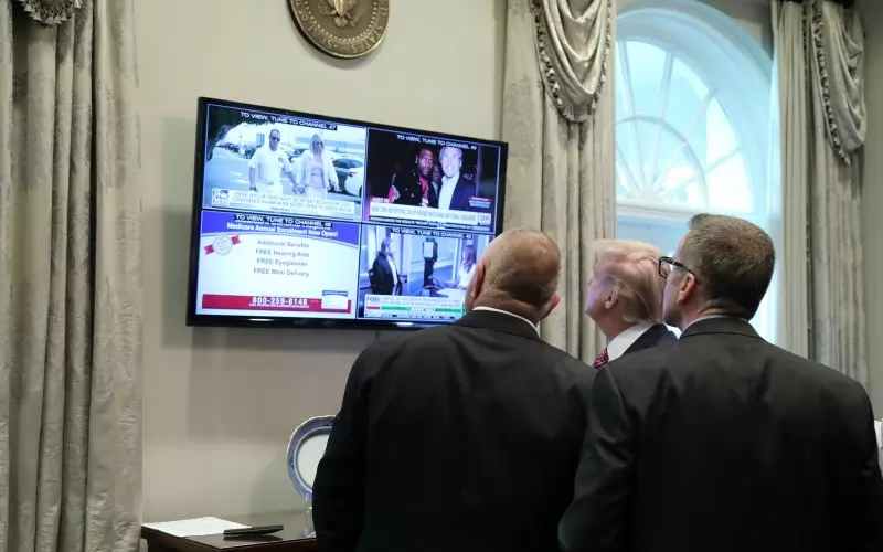 Премиерът Борисов и президентът Тръмп разглеждат с интерес предавания по различни американски тв канали. По време на интервюто по Би Ти Ви той отправи "дружеска" критика, че дават кадри от визитата му в САЩ само на малък екран. "Дайте ги на големия екран. Аз обичам да се гледам", рече Борисов.