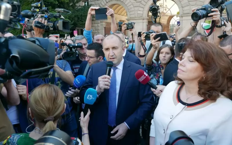 За правителството и прокуратурата Радев говори много, ала за ДПС - почти нищо. 