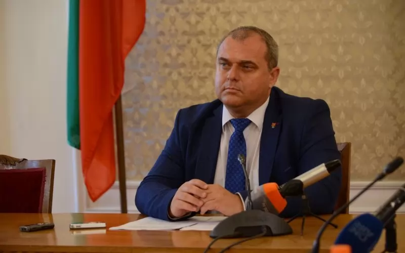 Искрен Веселинов