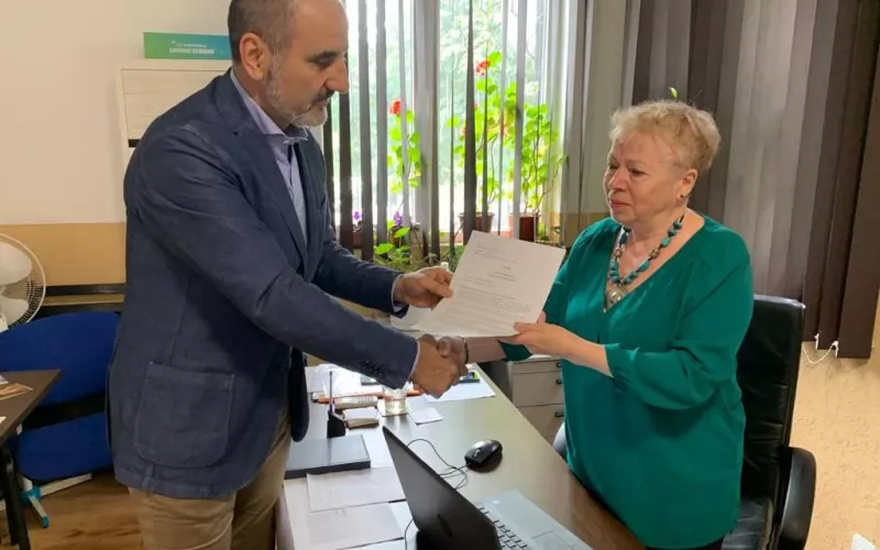 Цветанов при подаването на молба за напускане на ГЕРБ.