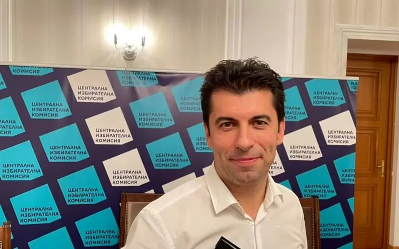 Кирил Петков подаде документите за регистрацията на коалицията.