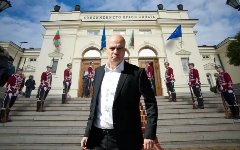 Тепърва ще разберем дали лидерът на ИТН Слави Трифонов си е направил нужните изводи.