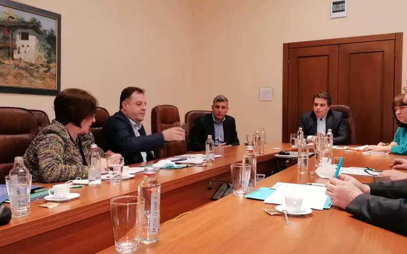 Членовете на управата на НСОРБ би трябвало да са доволни от срещата си с вицепремиера Асен Василев днес.